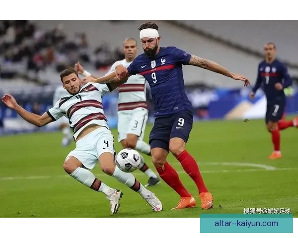 奥德加德在新赛季展现出良好的战术适应能力,表现稳健引发关注。 奥德加德在新赛季展现出良好的战术适应能力,表现稳健引发关注。