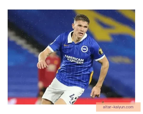 伊萨克近期比赛表现稳定，状态回暖引发关注