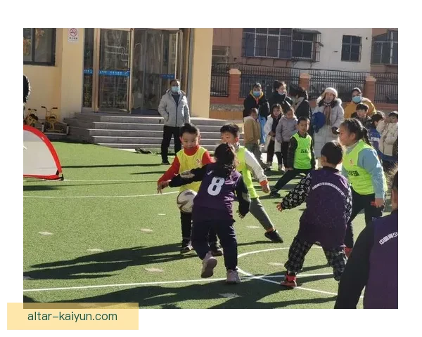 曹圭成持续提升，备受期待的足球新星展现出优秀潜力